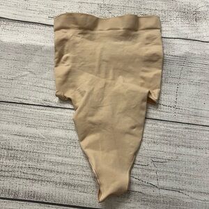 Skims high waisted thong shapewear Size Medium